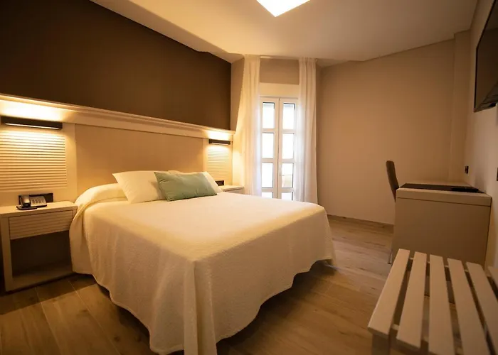 Y Diufain Hotel