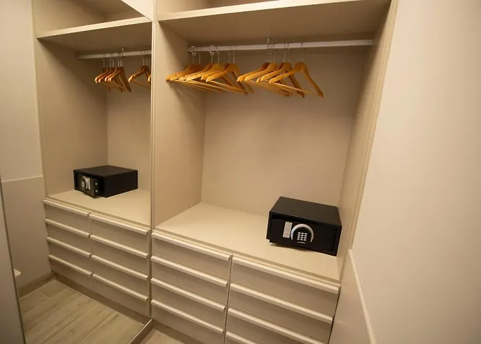 Y Diufain Conil De La Frontera