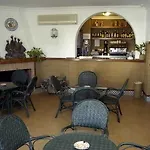 Y Diufain קוניל דה לה פרונטרה